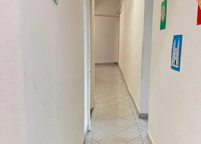 Erzsebet Metro *